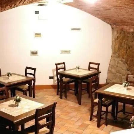 Baldovino Di Monte Couette-café *